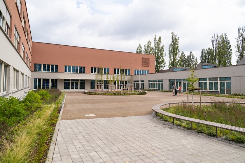 Zesp&oacute;ł Szkolno-Przedszkolny nr 27&nbsp;