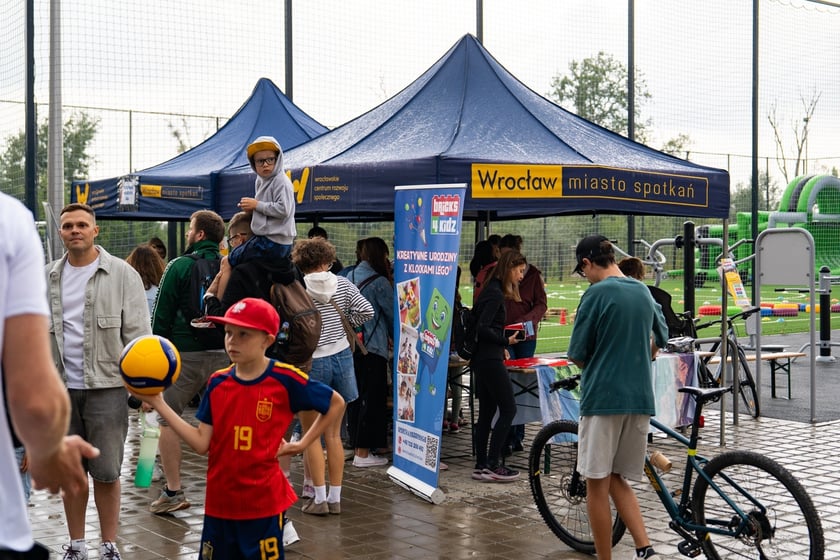 Piknik z okazji otwarcia Zespołu Szkolno-Przedszkolnego nr 27 przy ulicy Zwycięskiej