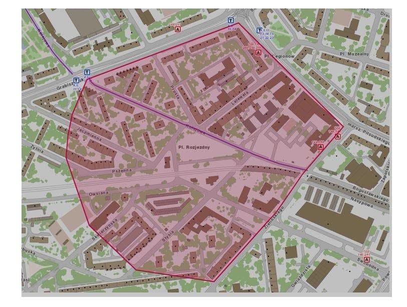 Mapa z oznaczonym obszarem ewakuacji. W artykule poniżej grafiki znajduje się pełna lista adresów ewakuowanych budynków.