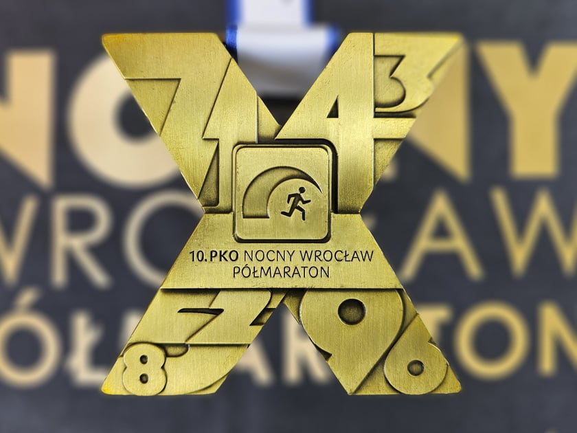 10. PKO Nocny Wrocław Półmaraton - medal