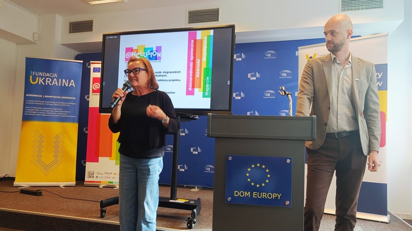 Uczestnicy międzynarodowego projektu @nclusion podczas spotkania w Domu Europy we Wrocławiu, 10 października 2024 r.