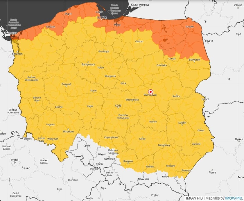 Mapa Polski z zaznaczonym na żółto obszarem, gdzie obowiązuje ostrzeżenie przed silnym wiatrem 1. stopnia