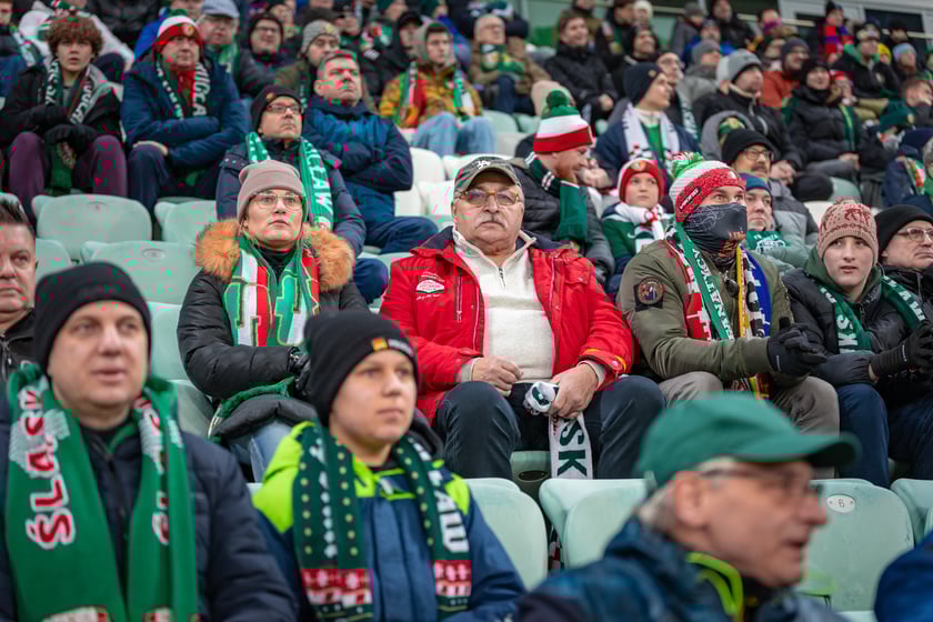 Kibice na meczu Śląska Wrocław z Rakowem Częstochowa.