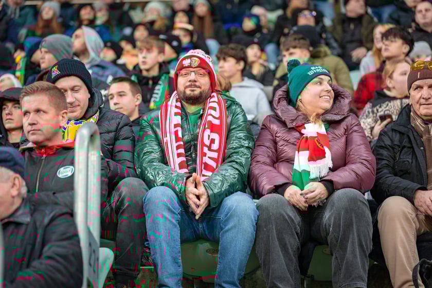Kibice na meczu Śląska Wrocław z Rakowem Częstochowa.