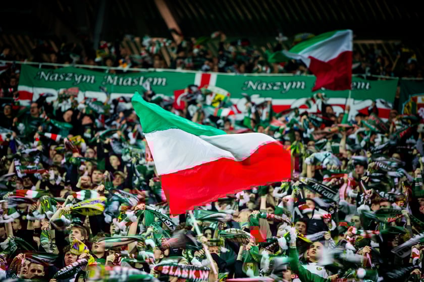 Kibice podczas meczu Śląska Wrocław na Tarczyński Arena