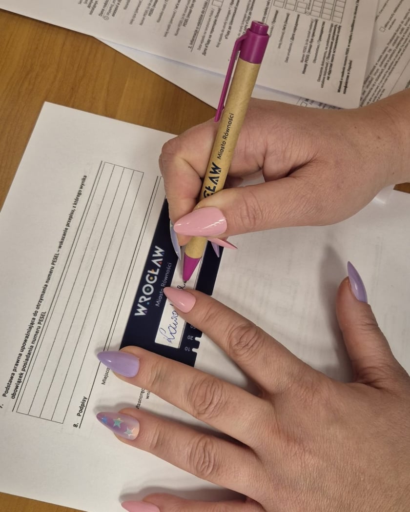 Ramka ułatwiająca podpis