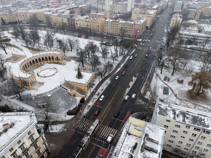 Widok z lotu ptaka na ul. Skargi w rejonie Bastionu Sakwowego.