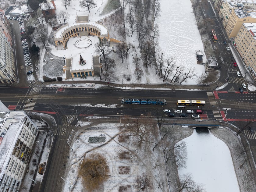 Widok z lotu ptaka na ul. Skargi w rejonie Bastionu Sakwowego.