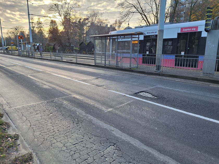 Odcinek ul. Grabiszyńskiej między Fiołkową a cmentarzem, który zostanie wyremontowany.