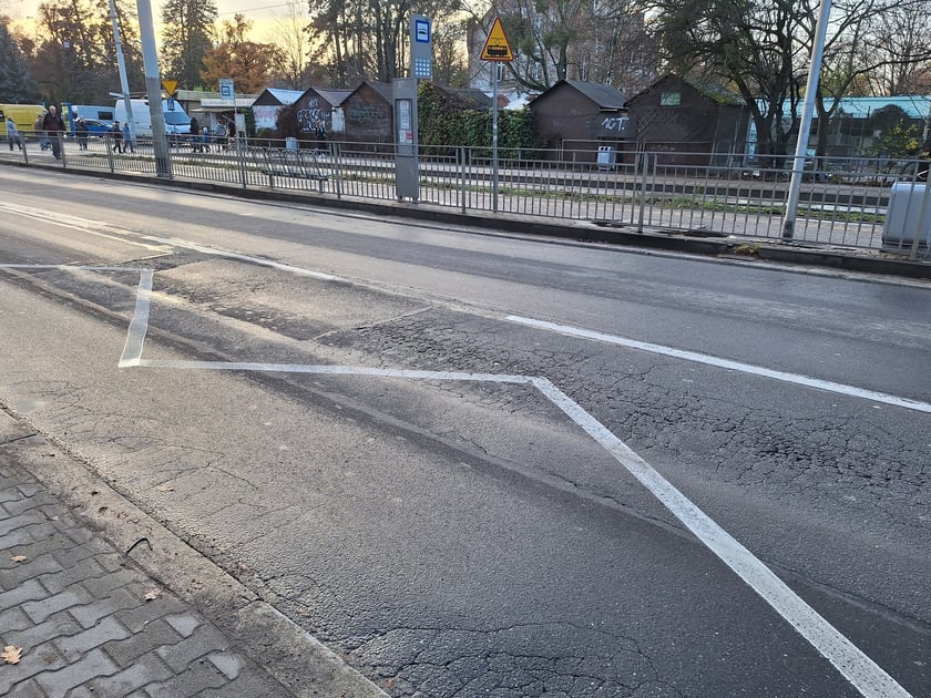 Odcinek ul. Grabiszyńskiej między Fiołkową a cmentarzem, który zostanie wyremontowany.