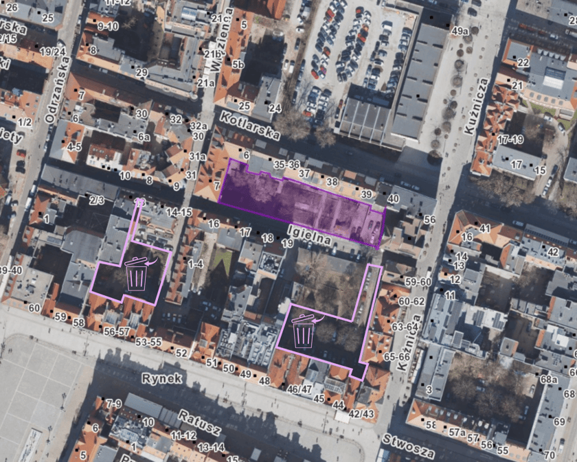 Lokalizacja podwórka - główny temat konsultacji. Jednym z wątków naszej rozmowy jest również wyznaczenie miejsc gromadzenia odpadów dla dwóch sąsiednich pomiędzy Rynkiem a ulicą Igielną.