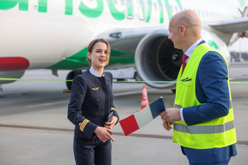 Powiększ obraz: Inauguracja połączenia lotniczego Paryż Orly - Wrocław obsługiwanego przez linię Transavia - 16 kwietnia 2026 r.