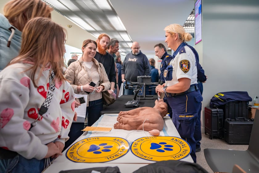 Powiększ obraz: Szkolenie w ramach programu Bezpieczny Wrocław - 27 kwietnia 2026 r. we Wrocławskim Centrum Kongresowym.