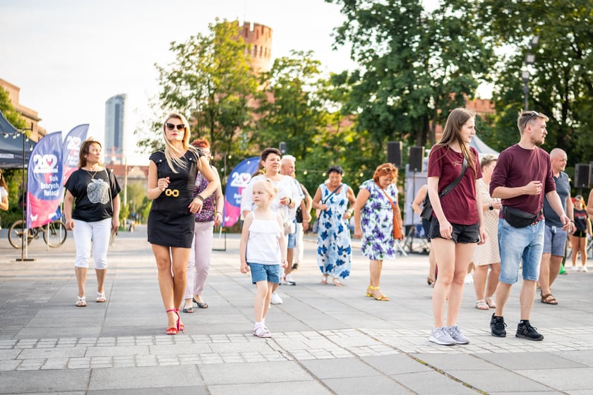 Pl. Wolności stał się wielkim tanecznym parkietem we Wrocławiu, 25.06.2022 r.