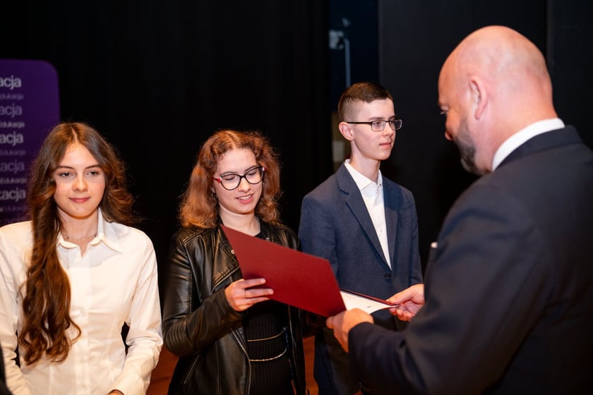 Stypendia dla uczniów w ramach „Wrocławskiego Programu Wspierania Uzdolnionych - PROMOVERE TALENTA”