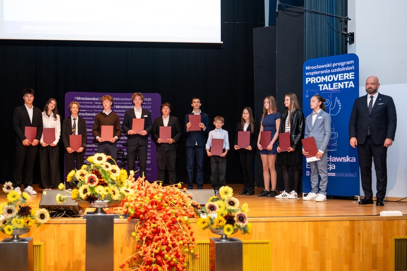 Stypendia dla uczniów w ramach „Wrocławskiego Programu Wspierania Uzdolnionych - PROMOVERE TALENTA”