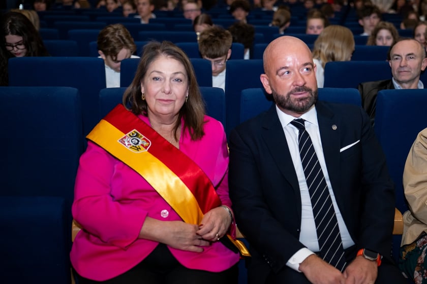 Stypendia dla uczniów w ramach „Wrocławskiego Programu Wspierania Uzdolnionych - PROMOVERE TALENTA”