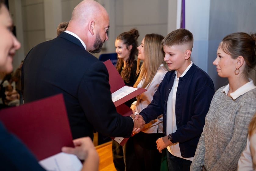 Stypendia dla uczniów w ramach „Wrocławskiego Programu Wspierania Uzdolnionych - PROMOVERE TALENTA”