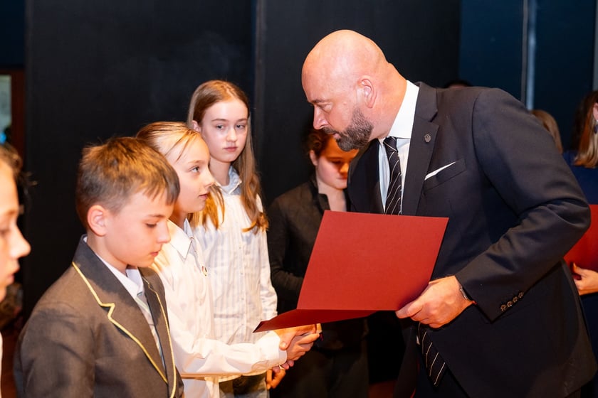 Stypendia dla uczniów w ramach „Wrocławskiego Programu Wspierania Uzdolnionych - PROMOVERE TALENTA”