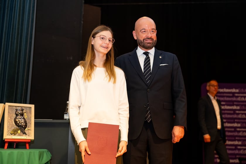 Stypendia dla uczniów w ramach „Wrocławskiego Programu Wspierania Uzdolnionych - PROMOVERE TALENTA”