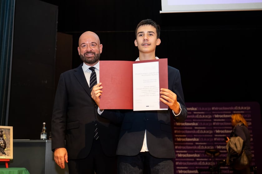 Stypendia dla uczniów w ramach „Wrocławskiego Programu Wspierania Uzdolnionych - PROMOVERE TALENTA”