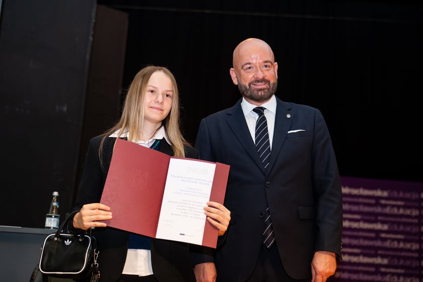 Stypendia dla uczniów w ramach „Wrocławskiego Programu Wspierania Uzdolnionych - PROMOVERE TALENTA”