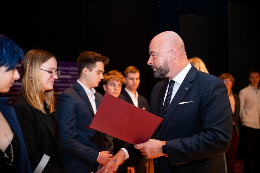 Stypendia dla uczniów w ramach „Wrocławskiego Programu Wspierania Uzdolnionych - PROMOVERE TALENTA”