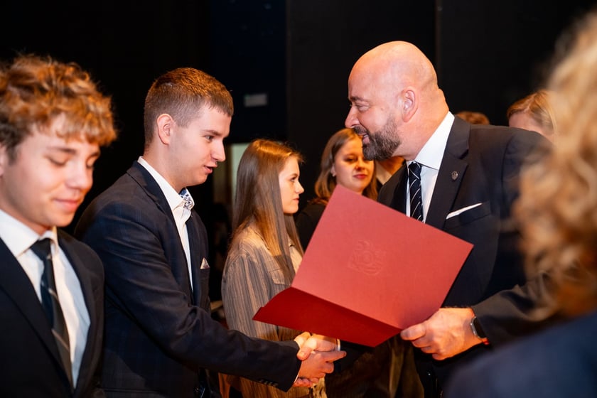 Stypendia dla uczniów w ramach „Wrocławskiego Programu Wspierania Uzdolnionych - PROMOVERE TALENTA”