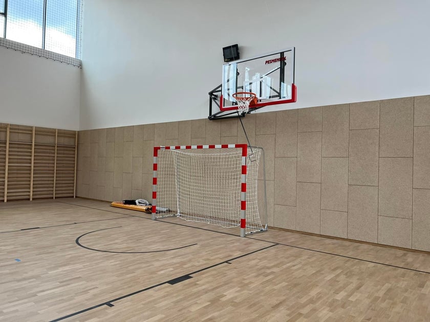 Dobiega końca budowa kompleksu sportowego w LO XIII
