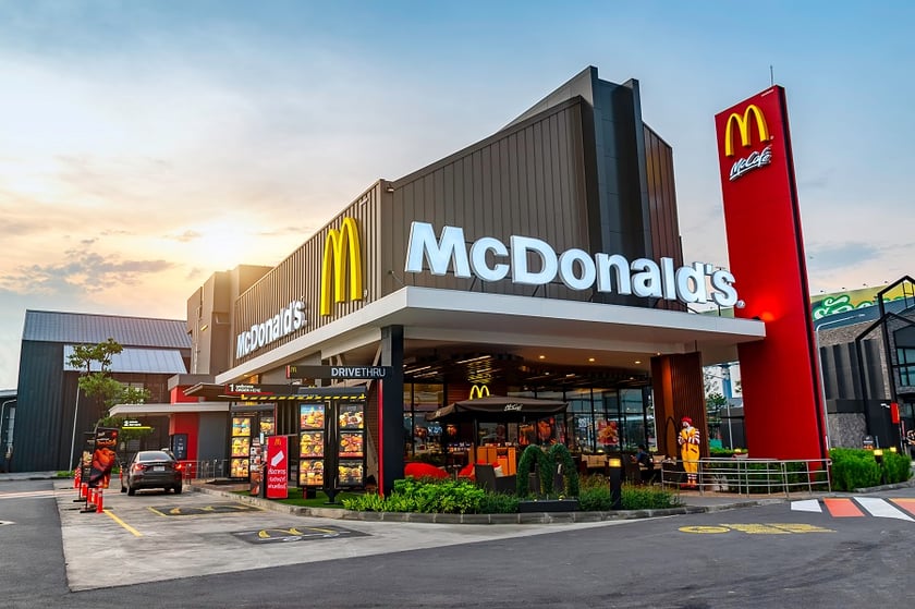 W niedziele niehandlowe można wybrać się do restauracji, takich jak McDonald's...