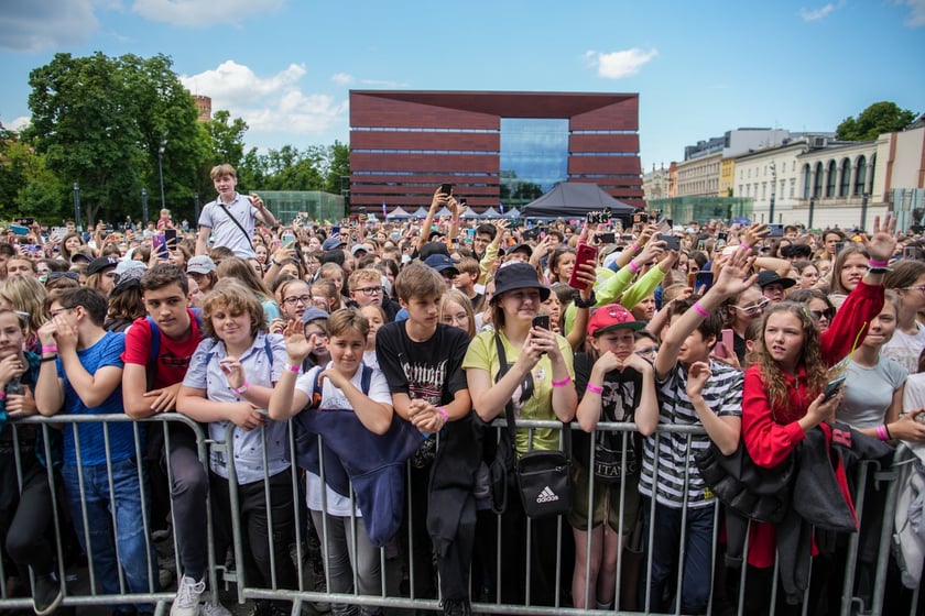 Sara James Wrocław, koncert na placu Wolności w Rok Dobrych Relacji
