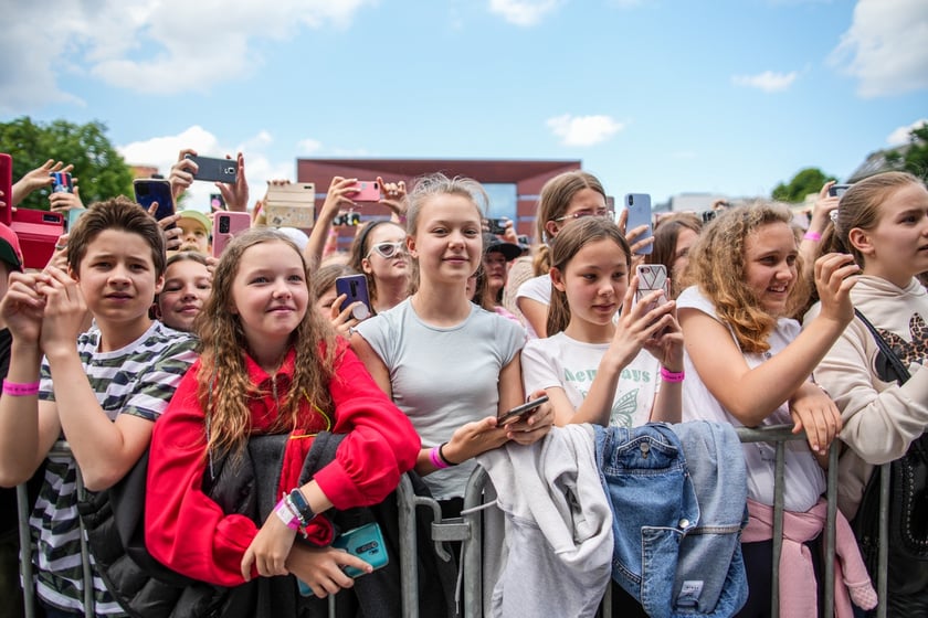 Sara James Wrocław, koncert na placu Wolności w Rok Dobrych Relacji