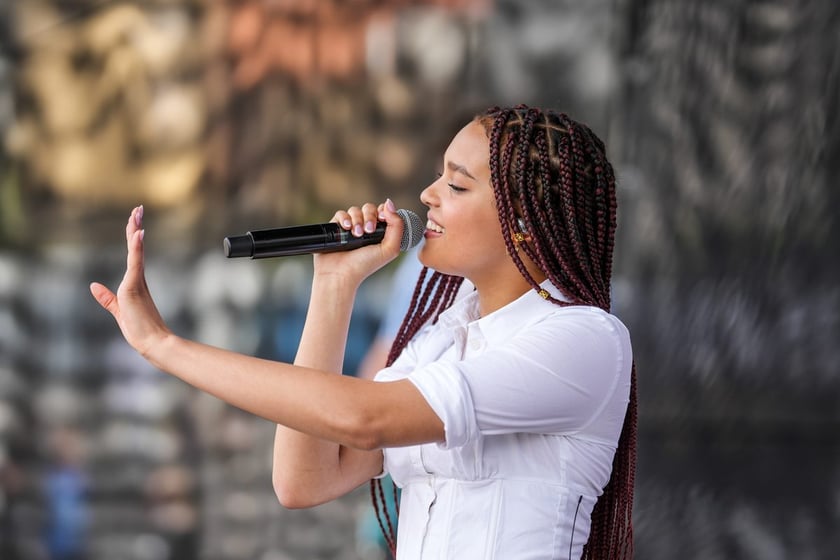 Sara James Wrocław, koncert na placu Wolności w Rok Dobrych Relacji