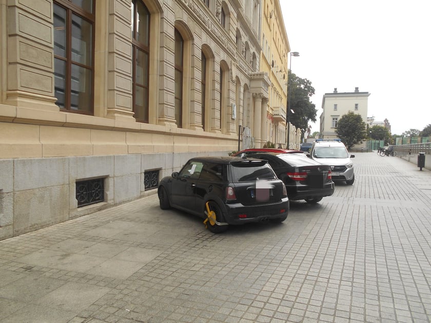 Tak parkują "mistrzowie" z Wrocławia