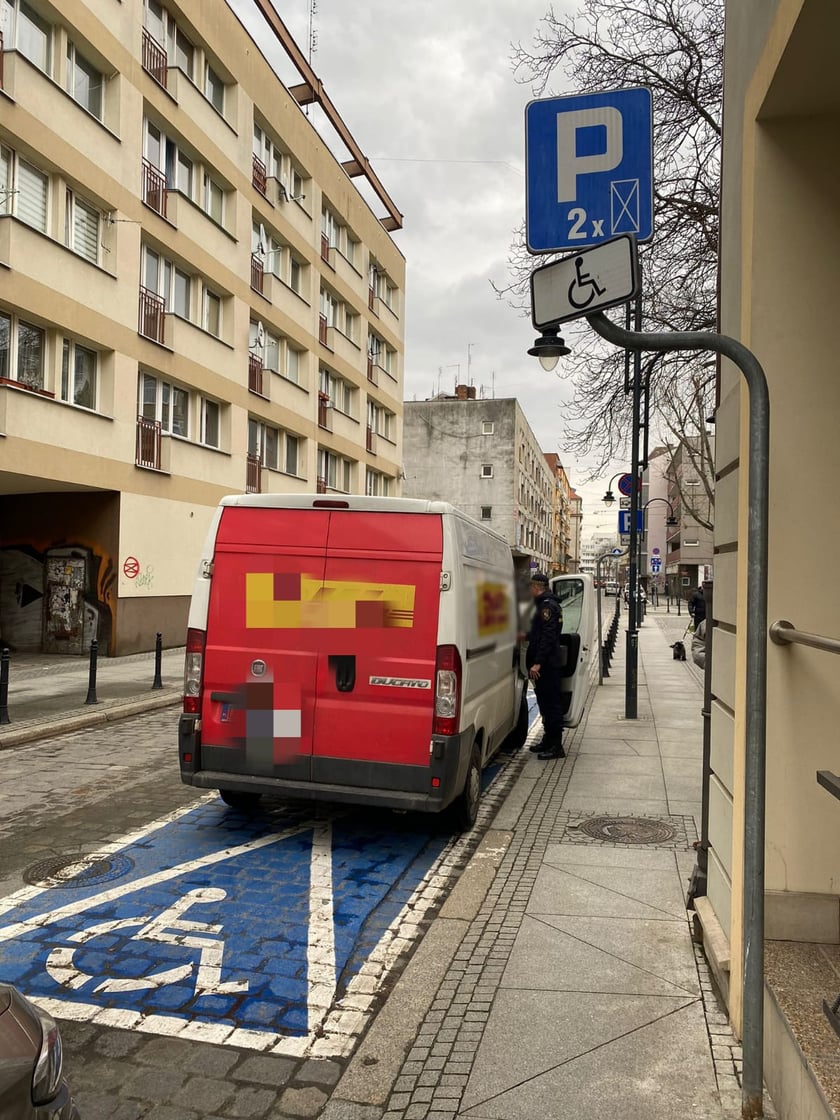 Tak parkują "mistrzowie" z Wrocławia