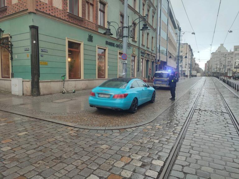 Tak parkują "mistrzowie" z Wrocławia