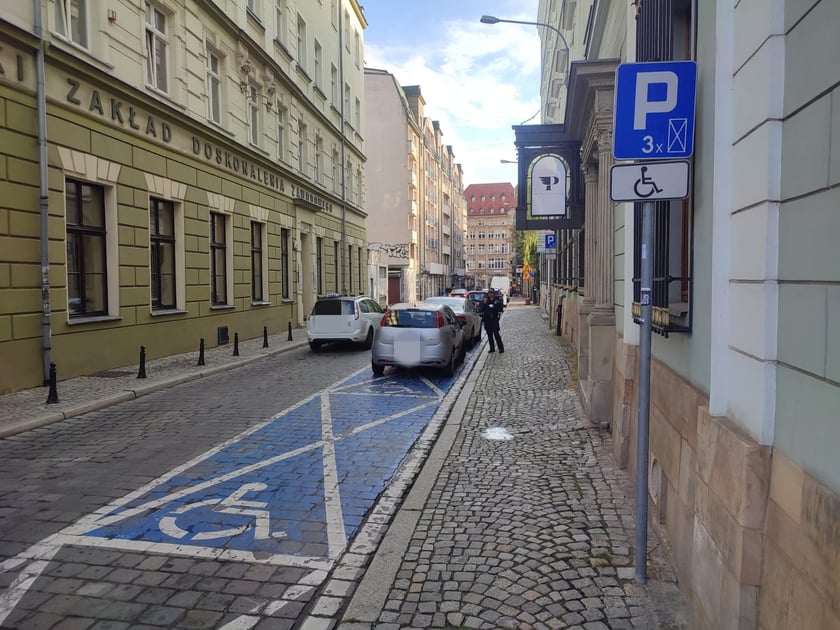 Tak parkują "mistrzowie" z Wrocławia
