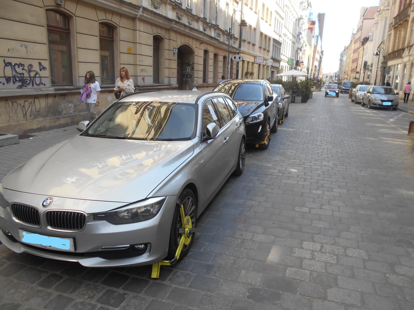 Tak parkują "mistrzowie" z Wrocławia