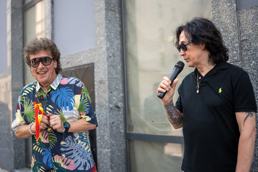 Wrocławskie krasnale ? Mała Lady Punk zespołu Lady Pank, odsłonięcie krasnala 25.06.2022 r.