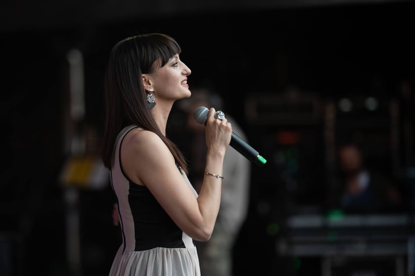 Koncert ?Hej szable w dłoń!? poświęcony Andrzejowi Waligórskiemu na Rynku we Wrocławiu, 26.06.2022 r.