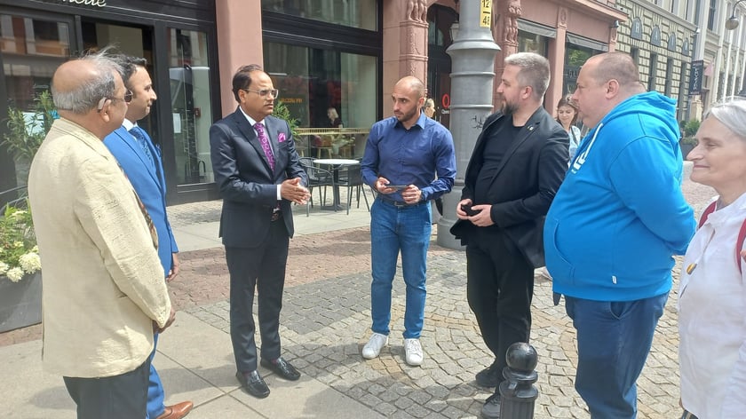 Hindusi dziękują za wrocławski tramwaj Dobrego Maharadży, 7.07.2022 r.