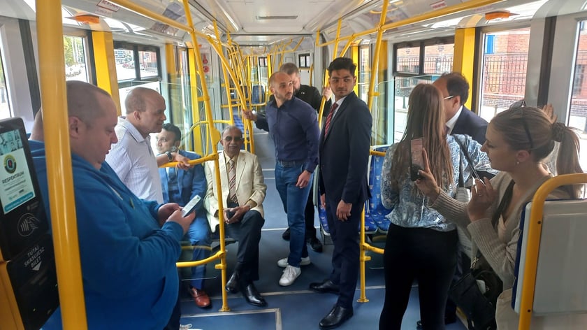 Hindusi dziękują za wrocławski tramwaj Dobrego Maharadży, 7.07.2022 r.