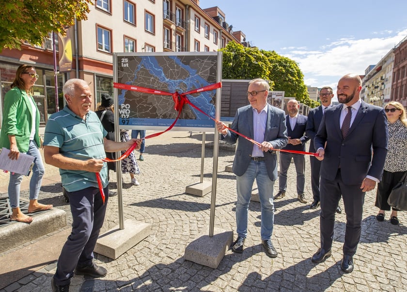 wystawa ?Wrocław. Powódź tysiąclecia? na wrocławskim Rynku do 16 sierpnia