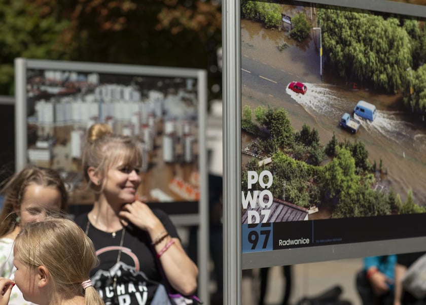 wystawa ?Wrocław. Powódź tysiąclecia? na wrocławskim Rynku do 16 sierpnia