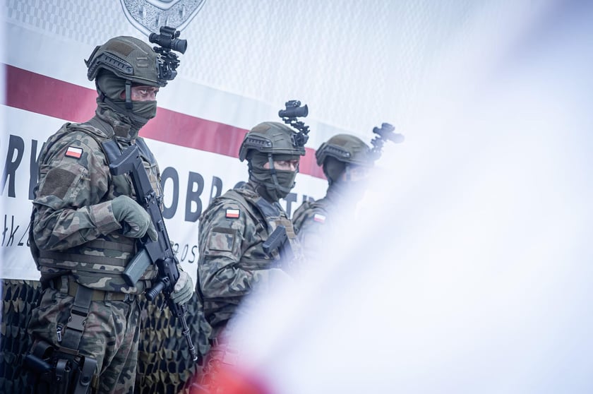 Uroczysta przysięga żołnierzy 16. Dolnośląskiej Brygady Obrony Terytorialnej