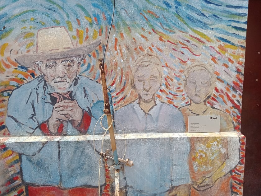 Kolorowe podwórka przy ul. Roosevelta we Wrocławiu przyciągają i turystów, i wrocławian. Murale na Nadodrzu zachwycają!