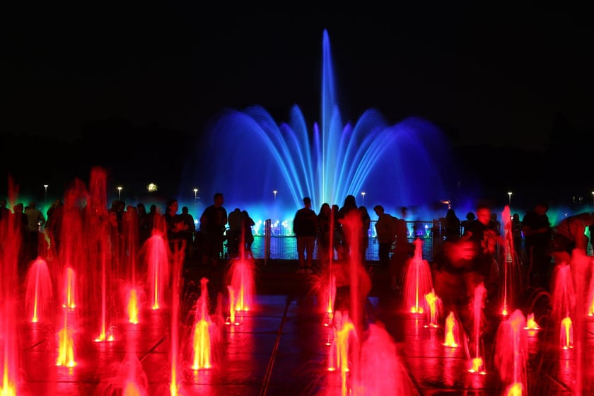 Wyjątkowy pokaz fontanny multimedialnej o powodzi tysiąclecia - Pergola przy Hali Stulecia. 23 lipca 2022 r.