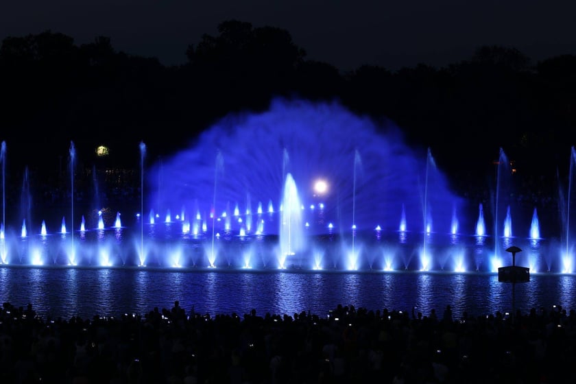 Wyjątkowy pokaz fontanny multimedialnej o powodzi tysiąclecia - Pergola przy Hali Stulecia. 23 lipca 2022 r.