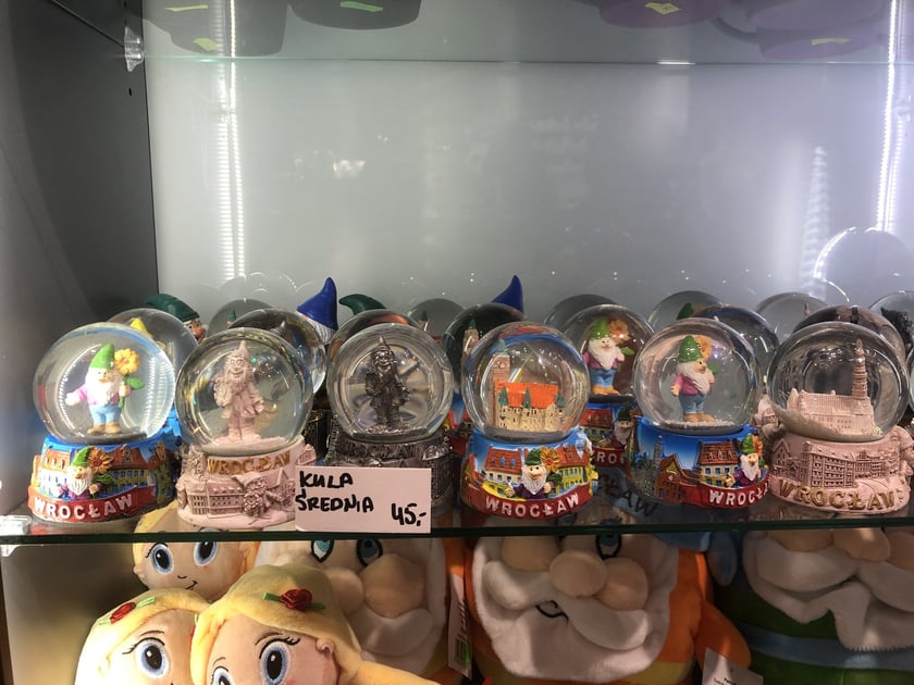 Kule, cena: 45 zł (Souvenirs & Toys, przy ul. Oławskiej)