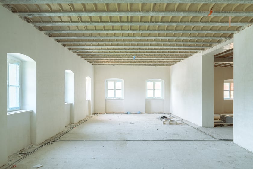 L?UNI swój wyjątkowy charakter zawdzięcza połączeniu zabytkowych elementów z nowoczesną myślą architektoniczną